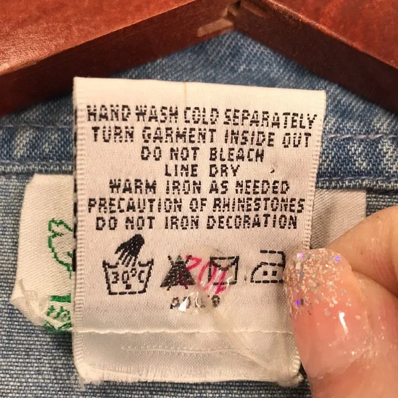 Quacker Factory Floral Embroidered Denim Vest Size 1X - Picture 6 of 9